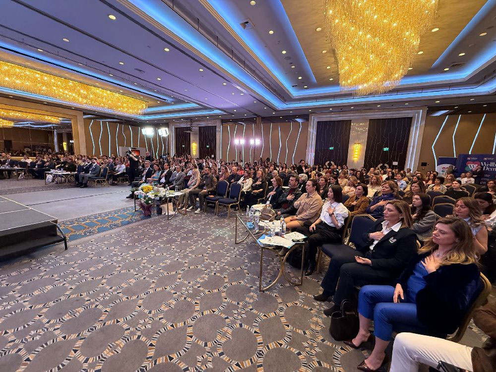 Ebru Şinik liderliğinde 650 kişilik Kalp-Beyin Senkronizasyonu Meditasyonu